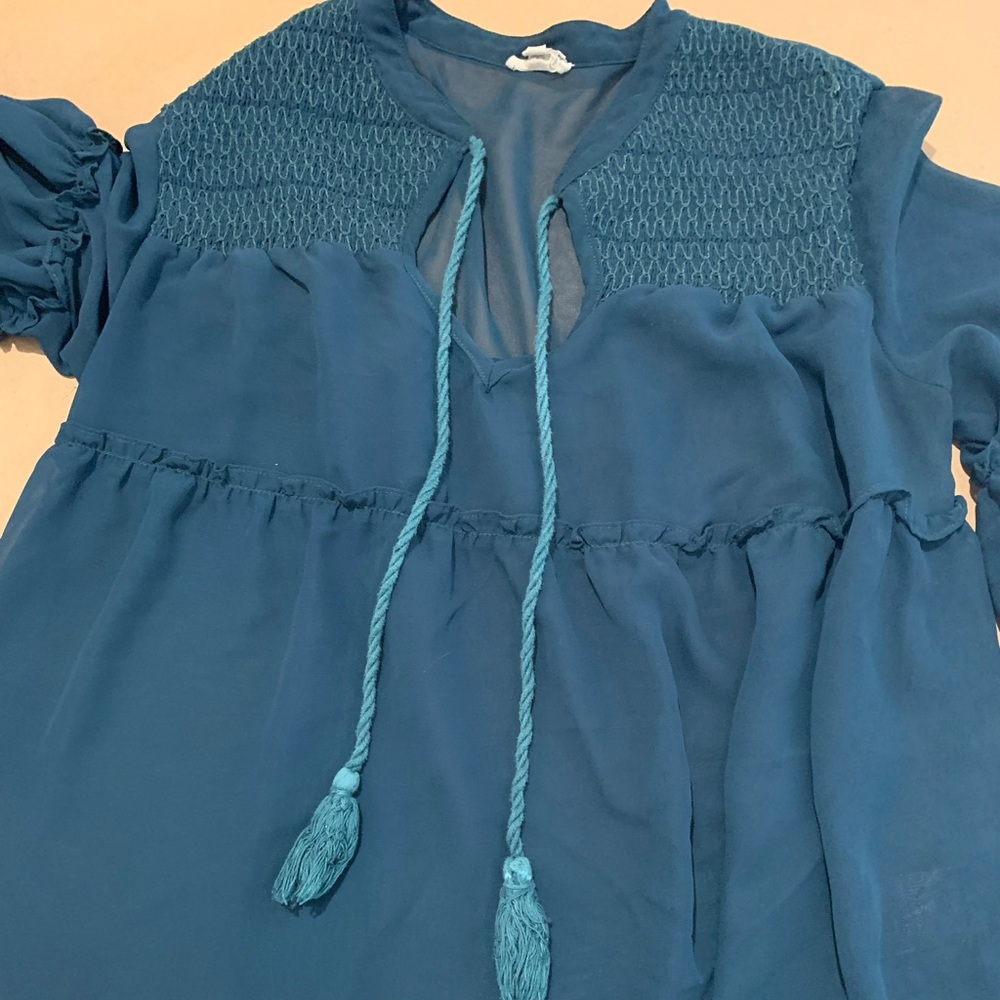 Medium flower ecote bell sleeve top with boho detail